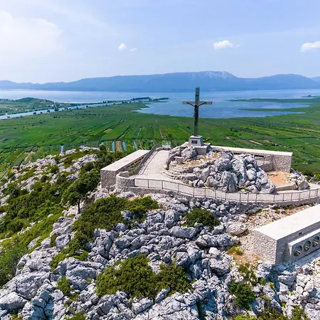 شقة Ema - With Sea View Rogotin