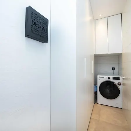 Апартаменты Ema - With Sea View *