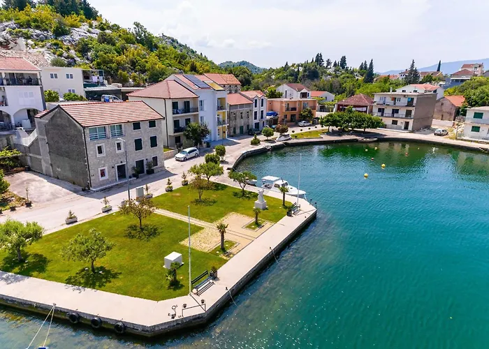 Ema - With Sea View Rogotin