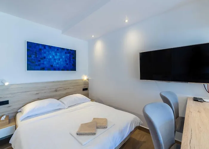 Ema - With Sea View *